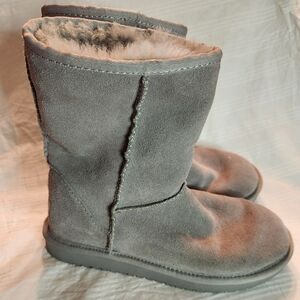 Light Gray Koolaburras